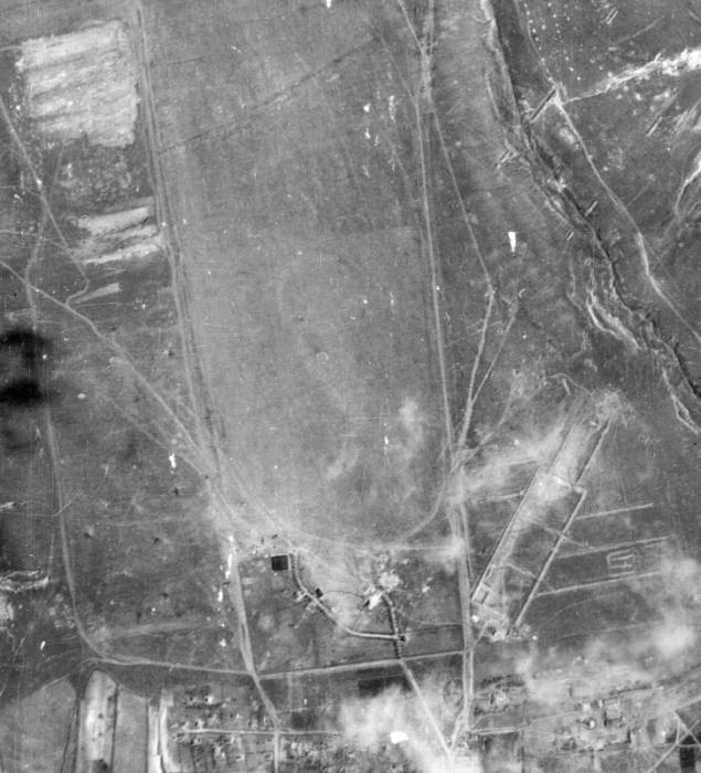 Кишинёвский аэропорт в 1944 году. 
