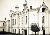 Церковь училища