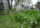 Надгробия