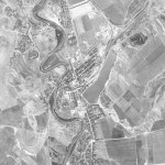 Снимок Унген из космоса, сделанный спутником-шпионом США 24 сентября 1965 года